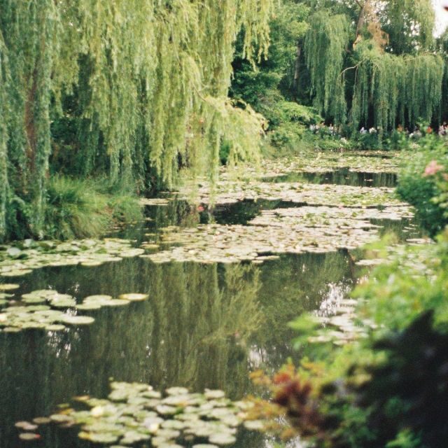 Giverny : Monet's house & Gardens Private tour from Paris - FAQ