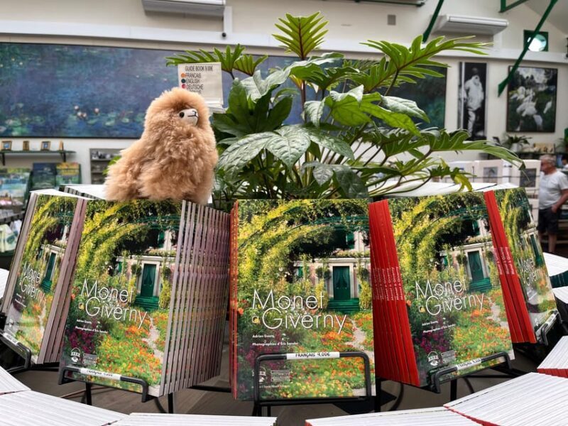 Giverny & Versailles Full-day Tour by Luxury Car - Who Will Love This Tour?