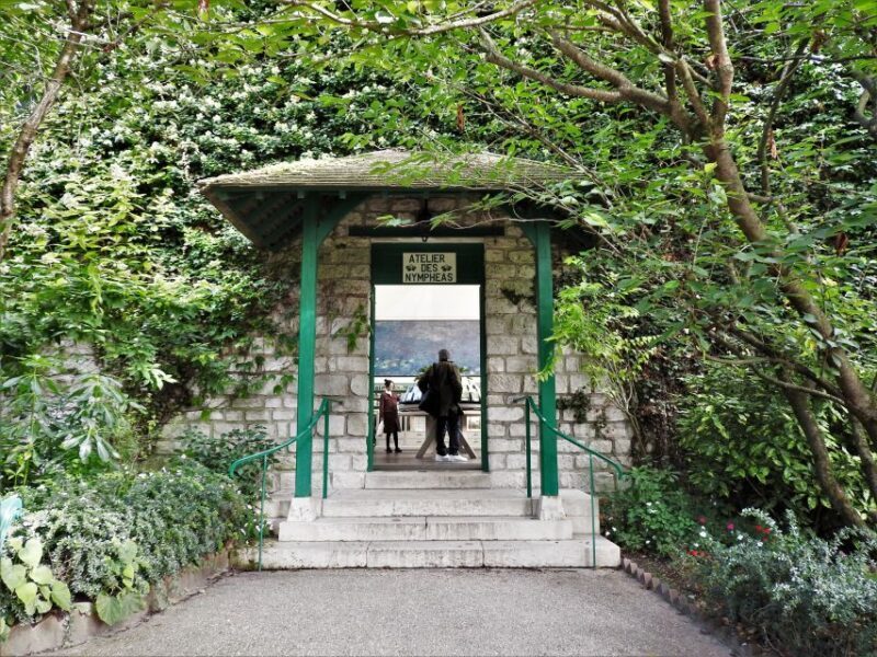 Giverny Village Walking Tour & Skip-the-Line to Monet Garden - An In-Depth Look at the Experience