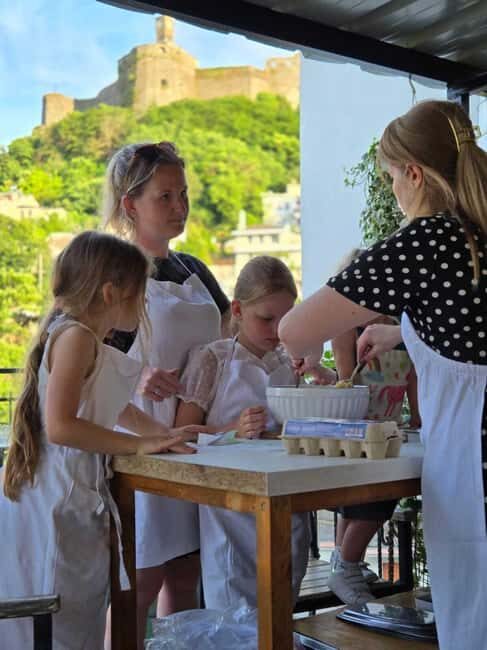 Gjirokastra: Friends, Family & FunVegetarian Cooking Class - Key Points