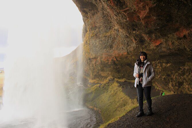 Glacier Hike and South Coast Tour by Minibus from Reykjavik - FAQ