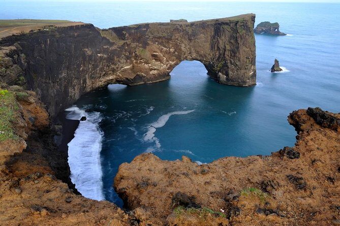 Glacier Lagoon, Diamond Beach, Black Sand Beaches and Waterfalls - Who Should Consider This Tour?