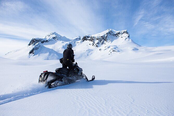 Glacier Rush  Fast pace snowmobile - SnoMo Glacier - An In-Depth Look at the Glacier Rush Tour