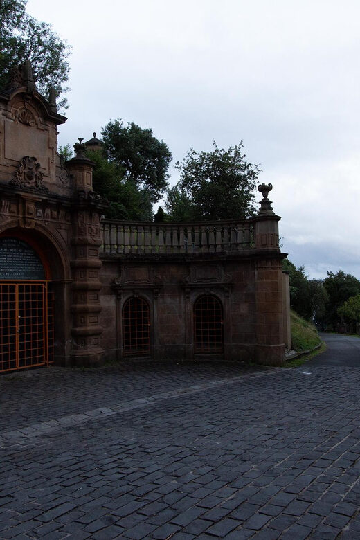 Glasgow: Ghouls, Ghosts & Gruesome Tales Guided Walking Tour - The Tour Experience: A Step-by-Step Breakdown