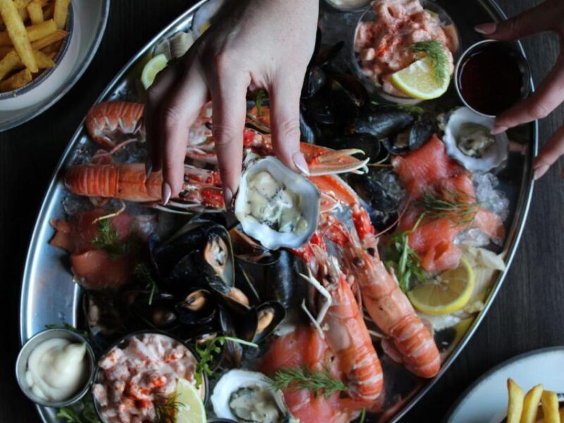 Glasgow: Luxury Seafood Platter at Scottish Restaurant - An In-Depth Look at the Experience