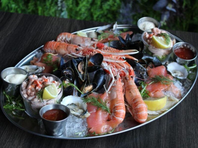 Glasgow: Luxury Seafood Platter at Scottish Restaurant - Who Would Love This?