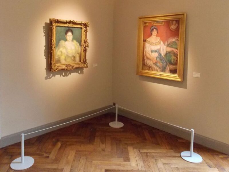 Glass Blowers, Art Galleries and Medieval Villages - An In-Depth Look at the Tour Experience