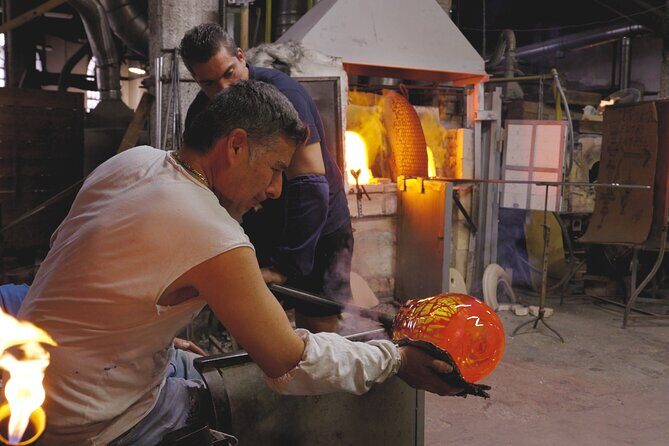 Glass Blowing Experience with Glass Master - A Deep Dive into the Glass Blowing Experience