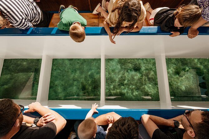 Glass boat tour Faana with swimming stop - Exploring the Details of the Glass Boat Tour from Faana