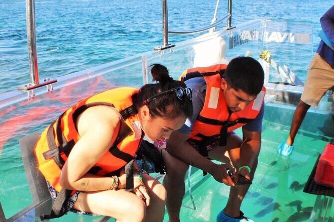 Glass Boat Tour in The Arch - Who Should Take This Tour?