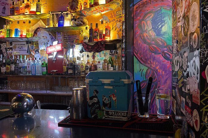 Go out like a local, pub Crawl / Tour in Raval - Barcelona - An In-Depth Look at the Raval Pub Crawl Experience