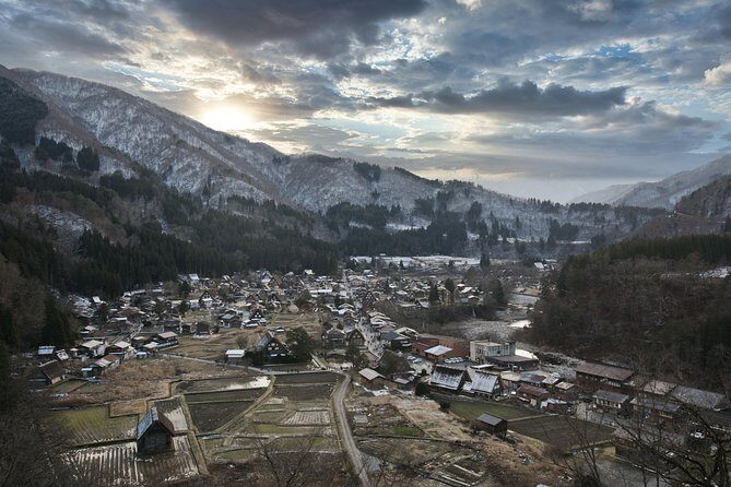 Gokayama and Shirakawago/Photoshoot by professional photographer - Practical Details & Value