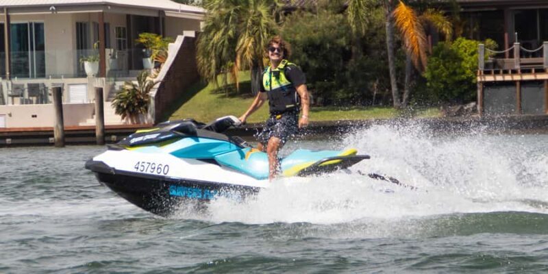 Gold Coast: 15 Minute Jetski Blast with Free Photos - Practical Tips for Booking and Enjoying