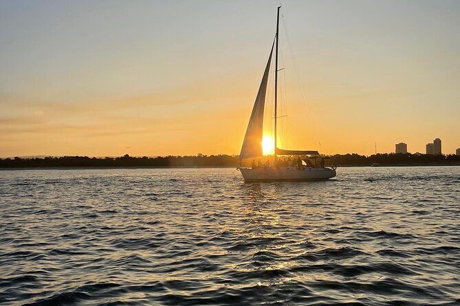 Gold Coast 2 hour Sunset Sailing Cruise with Drinks&Tasting Plate - Key Points