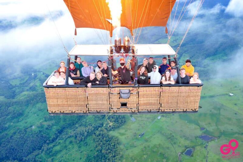 Gold Coast: Hot Air Balloon Flight with Buffet Breakfast - The Experience: What to Expect