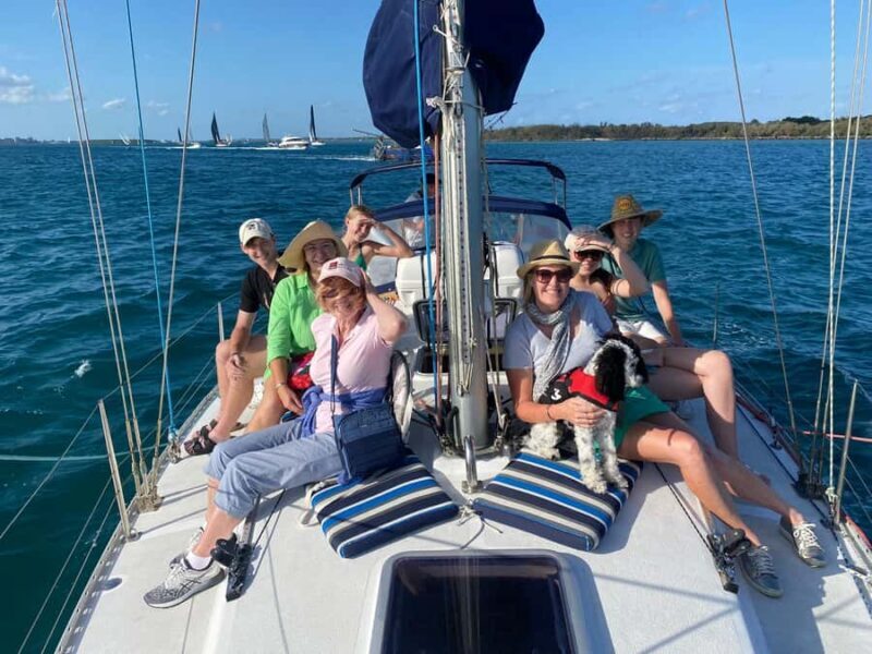Gold Coast: Midday Sailing Cruise incl food & drinks - Key Points