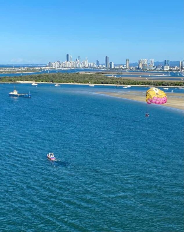 Gold Coast: Parasailing in Surfers Paradise - An In-Depth Look at the Experience