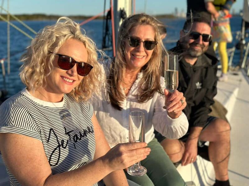 Gold Coast: Sunset Sailing Cruise incl food & drinks - What to Expect on the Gold Coast Sunset Sailing Cruise