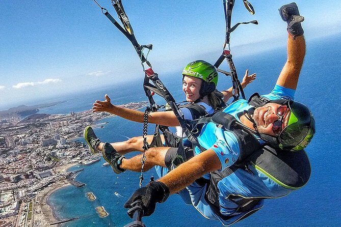 GOLD paragliding flight including videos/photos, t-shirt and a bottle of Cava - The Flight: What to Expect