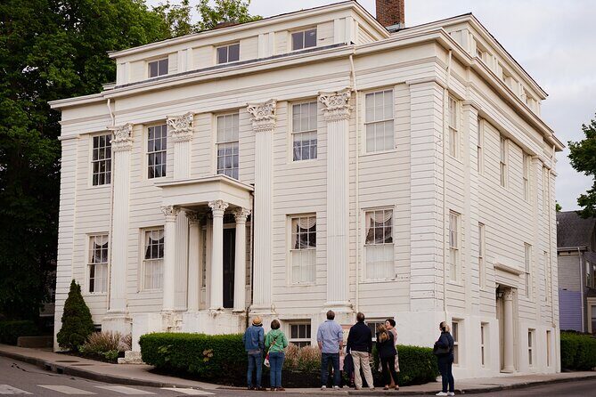 Golden Age to Gilded Age Newport's Transformation Walking Tour - An Honest Look at the Experience
