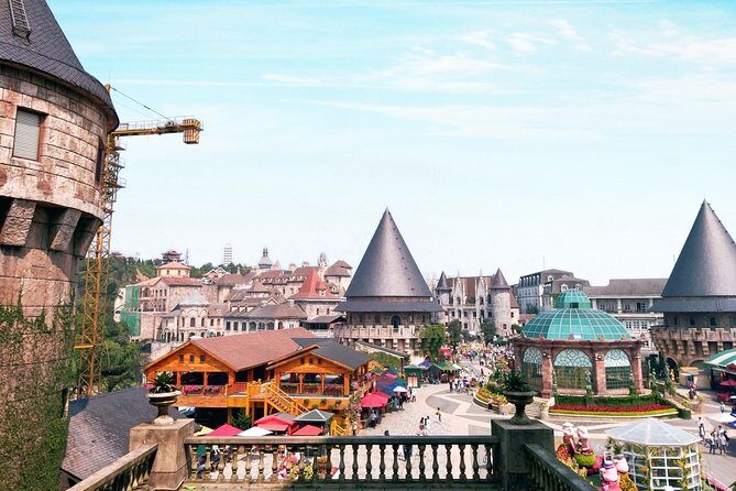 Golden Bridge - Ba Na Hills Daily Ingroup Trip with Local Experts - Key Points