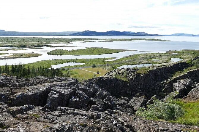 Golden Circle and Sky Lagoon Full-Day Tour - Geysir Geothermal Area: Nature’s Fountain