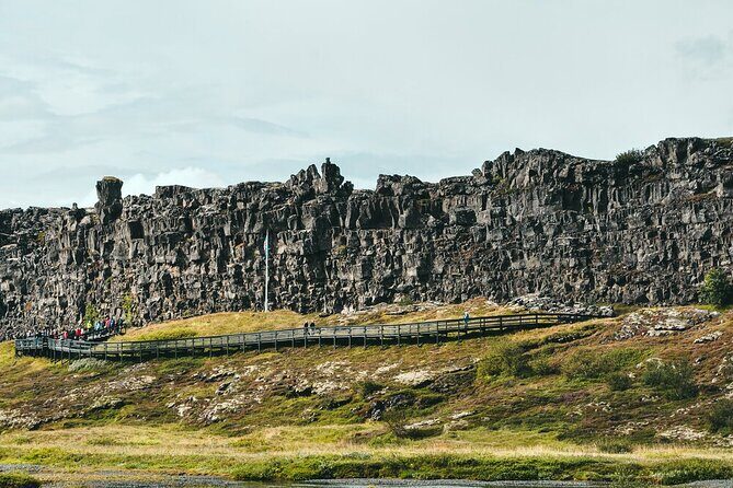 Golden Circle Cruise Arrival: Exclusive Small Group Tour - What’s Included and What to Bring