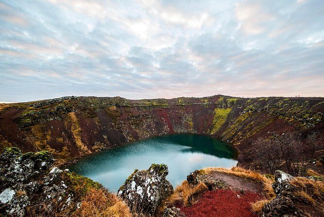 Golden Circle with Kerid Volcanic Crater Day Trip from Reykjavik - The Experience in Detail