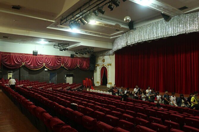 Golden Dome Cabaret: A Night of Glamour and Glitter - Practical Details and Tips