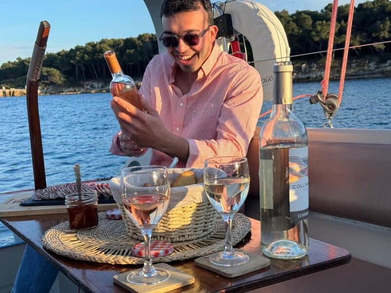 Golf Juan: Sunset Sailing Cruise with aperitif at the Island - FAQs