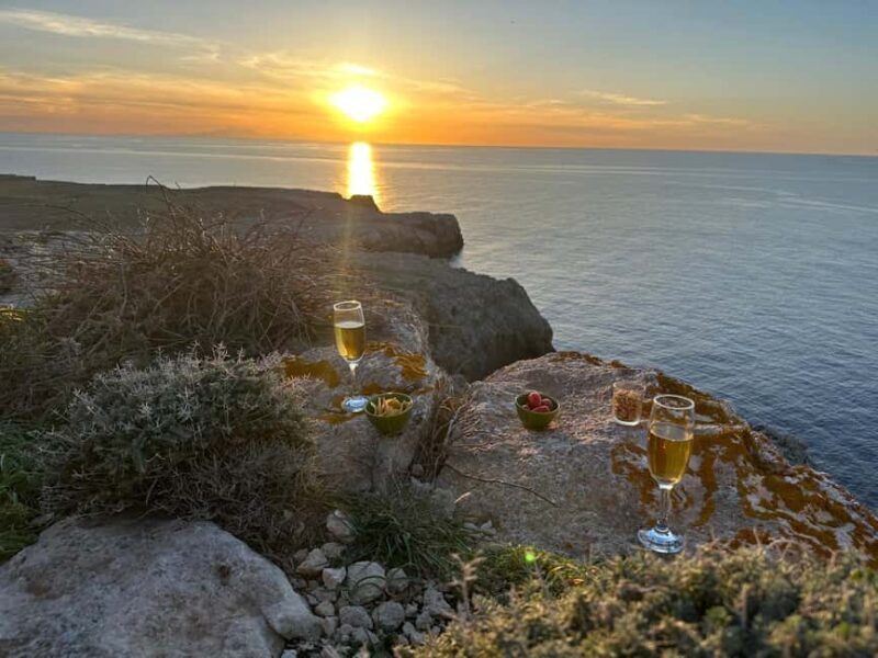 Good night Menorca: sunset with aperitif - Key Points