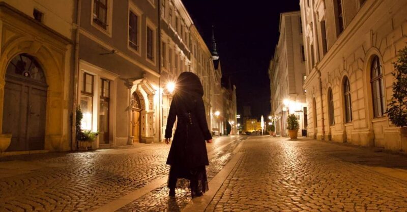 Görlitz: Ghosts and Spooky Historical Night Walking Tour - Who Will Love This Tour?