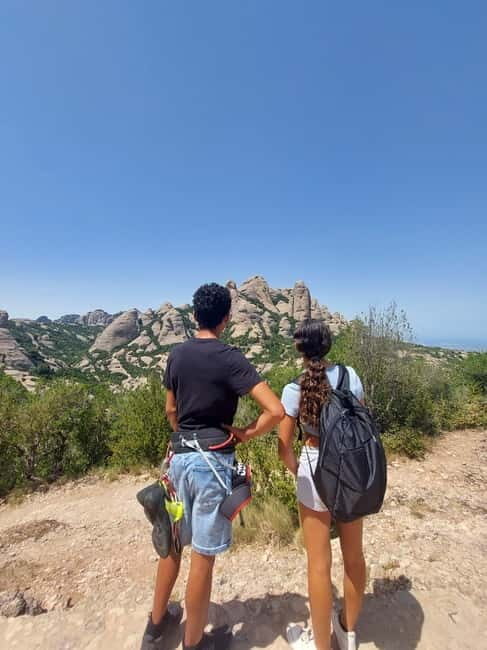 Gorros de Montserrat: climb and enjoy the magical mountain from its peaks. - Discovering the Unique Gorro Peaks of Montserrat