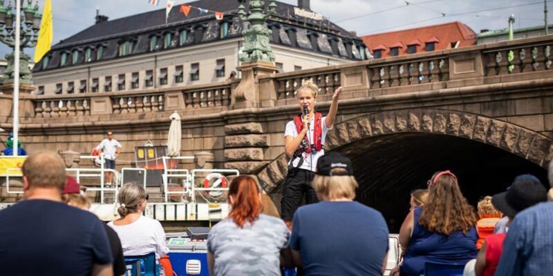 Gothenburg: City Canal Sightseeing Cruise - Who Should Book This Tour?