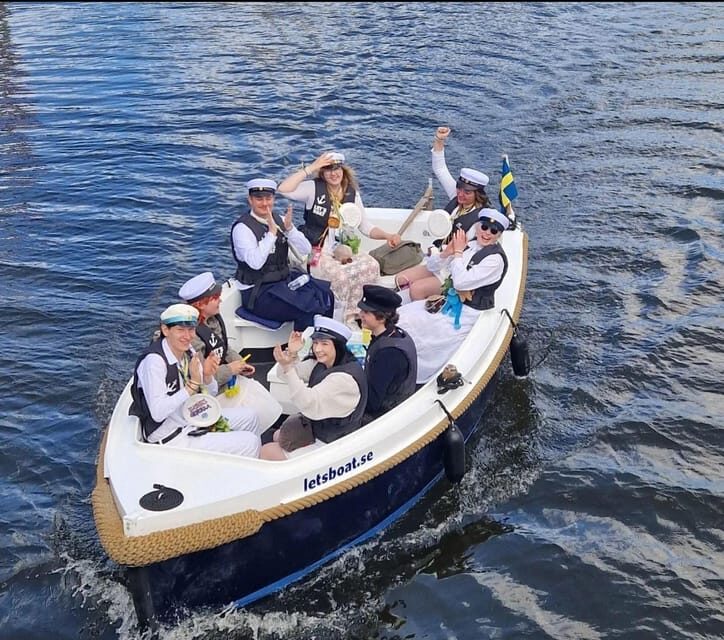 Gothenburg city center: Electric selfdrive boat tour - Comfort and Amenities Onboard