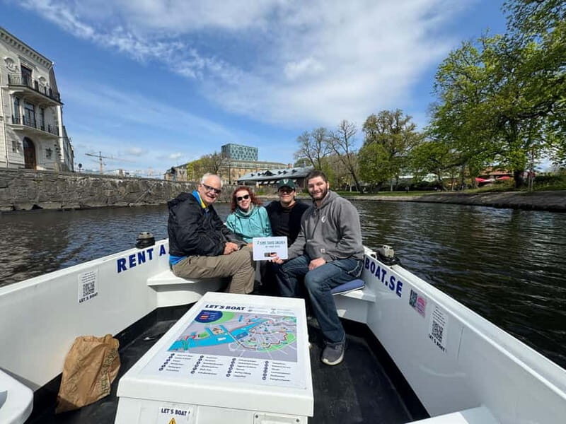 Gothenburg: Private Göta Älv Boat Tour with Pickup - Key Points