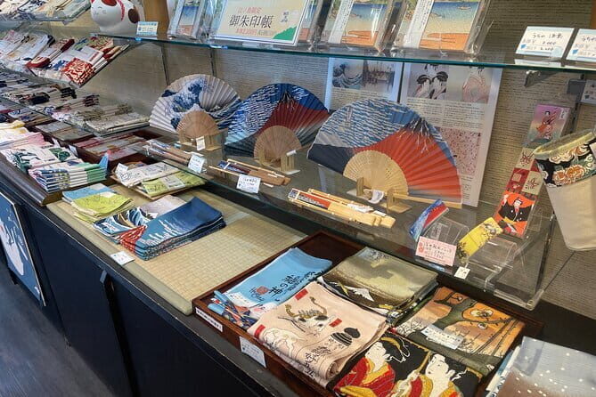 Gourmet and Historical Tour in Enoshima - A Closer Look at the Itinerary