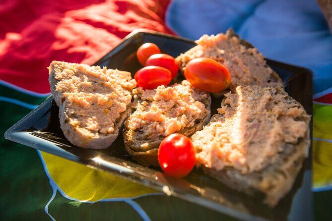 Gourmet bike ride in Lanvallay - The Highlight: La Hisse and Local Flavors