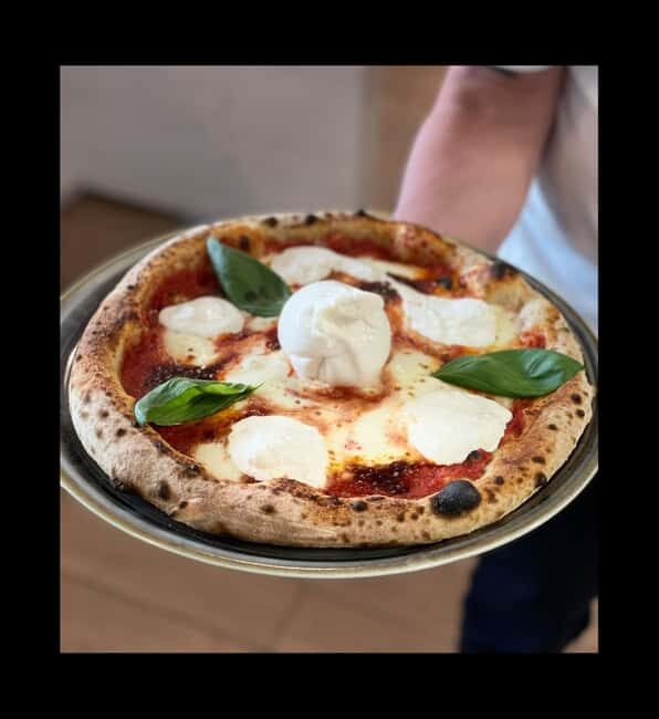 Gourmet Pizza Experience with Drinks and Dessert in Lecce - FAQ