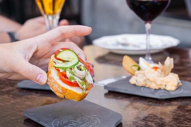 Gourmet Tapas and Wine Tour in the Old Town of Las Palmas - Practicalities