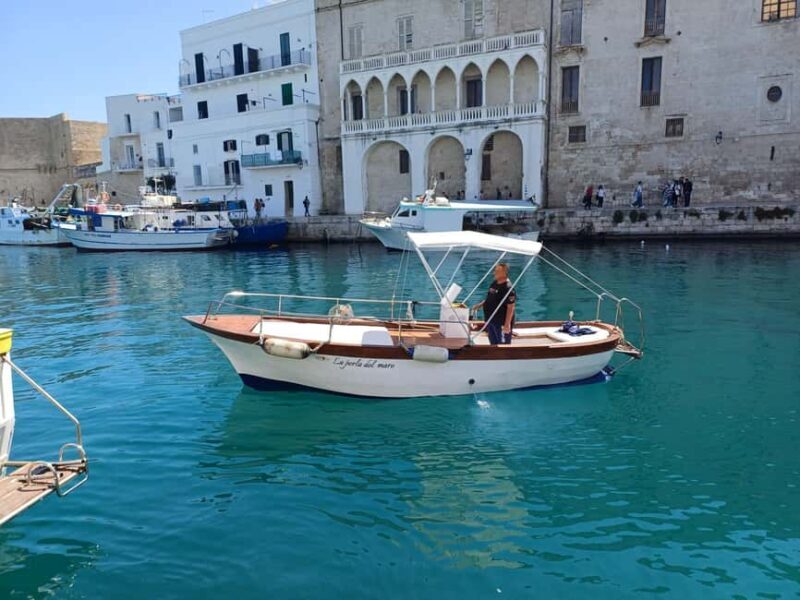 Gozzo tour along the coast of Monopoli - Gozzo Tour along the Coast of Monopoli: A Authentic Coastal Experience