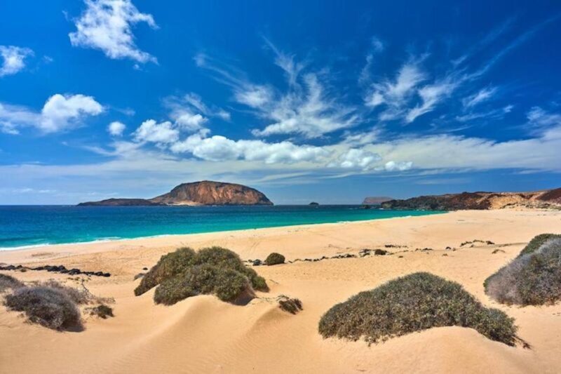 Graciosa Island: Jeep Safari Playa De las Conchas - Key Points