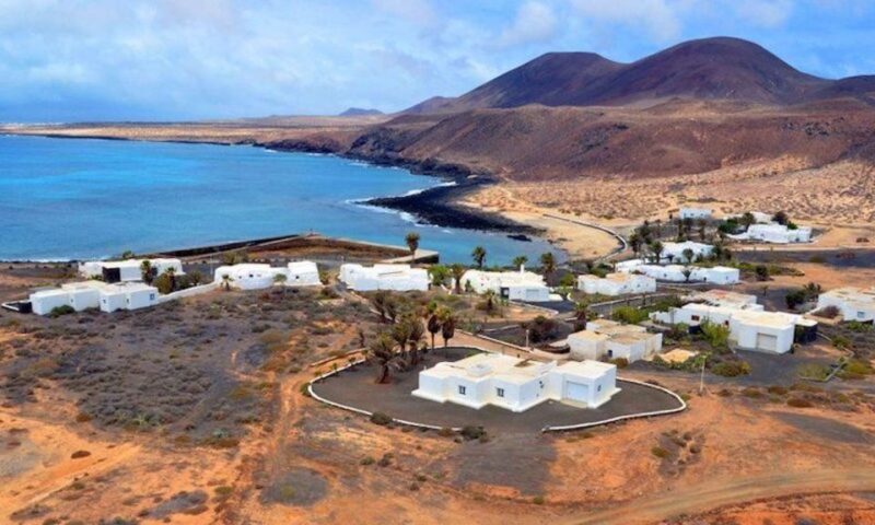 Graciosa Island: Jeep Safari Playa De las Conchas - FAQ