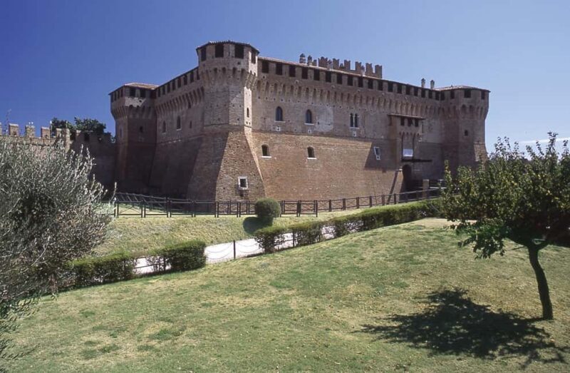Gradara: Entry Ticket to Rocca with Audio Guide App - What You Can Expect from the Rocca of Gradara Experience