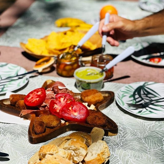 Gran Canaria 7 Highlights Small Group Tour with Tapas Picnic - Key Points