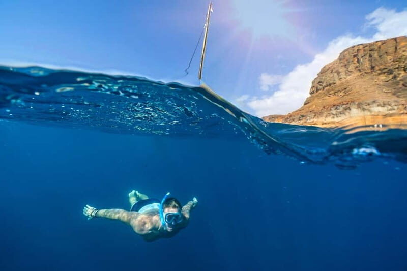 Gran Canaria: Catamaran tour with lunch along unspoiled beaches - The Sum Up