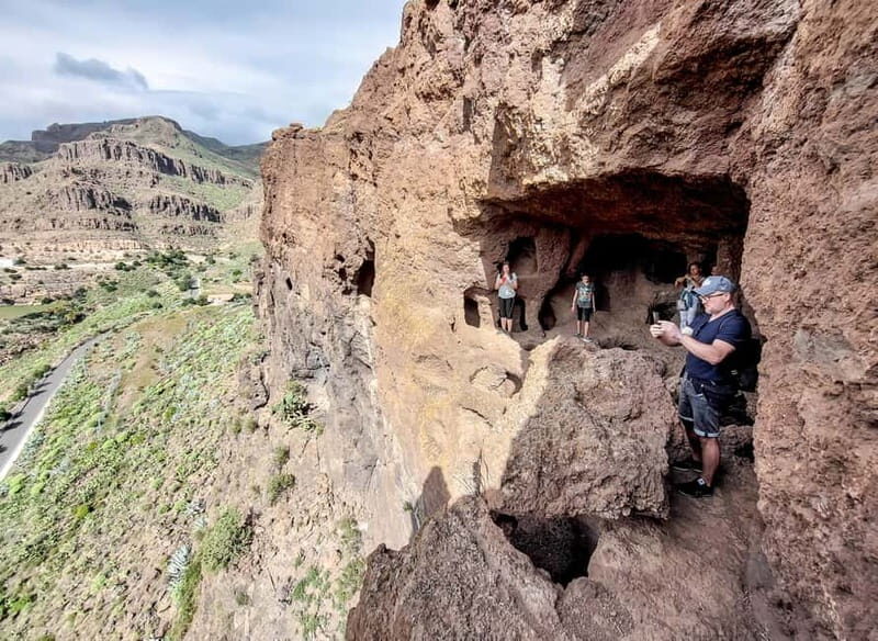 Gran Canaria: Red Gorge, Cave, Oasis Adventure Tour & Picnic - A Closer Look at the Experience