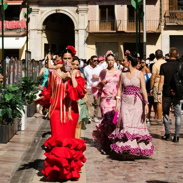 Granada: Albaicín and Sacromonte Guided Private Walking Tour - Why This Tour Works Well
