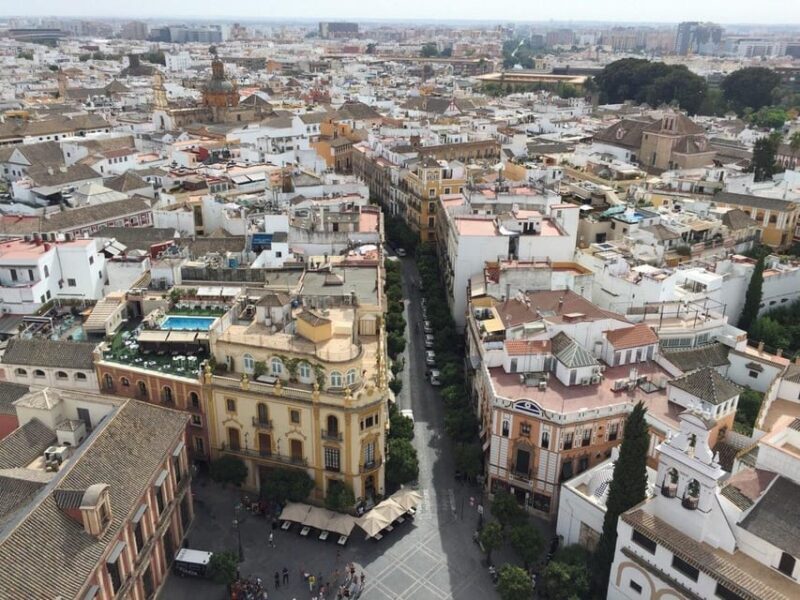 Granada: Albaicin and Sacromonte Guided Walking Tour - A Walk Through Granada’s Most Enchanting Districts