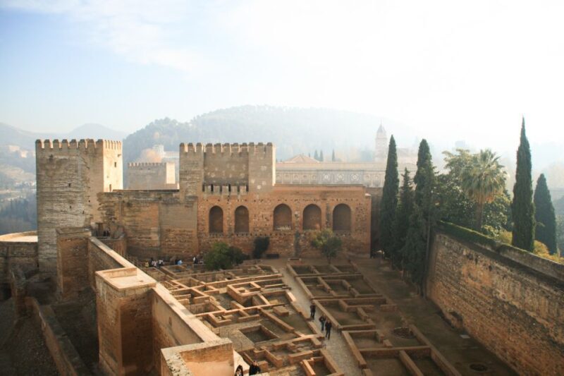 Granada: Alhambra Full Complex & Andalusi Monuments Tickets - Discovering Granada’s Most Famous Landmark: The Alhambra